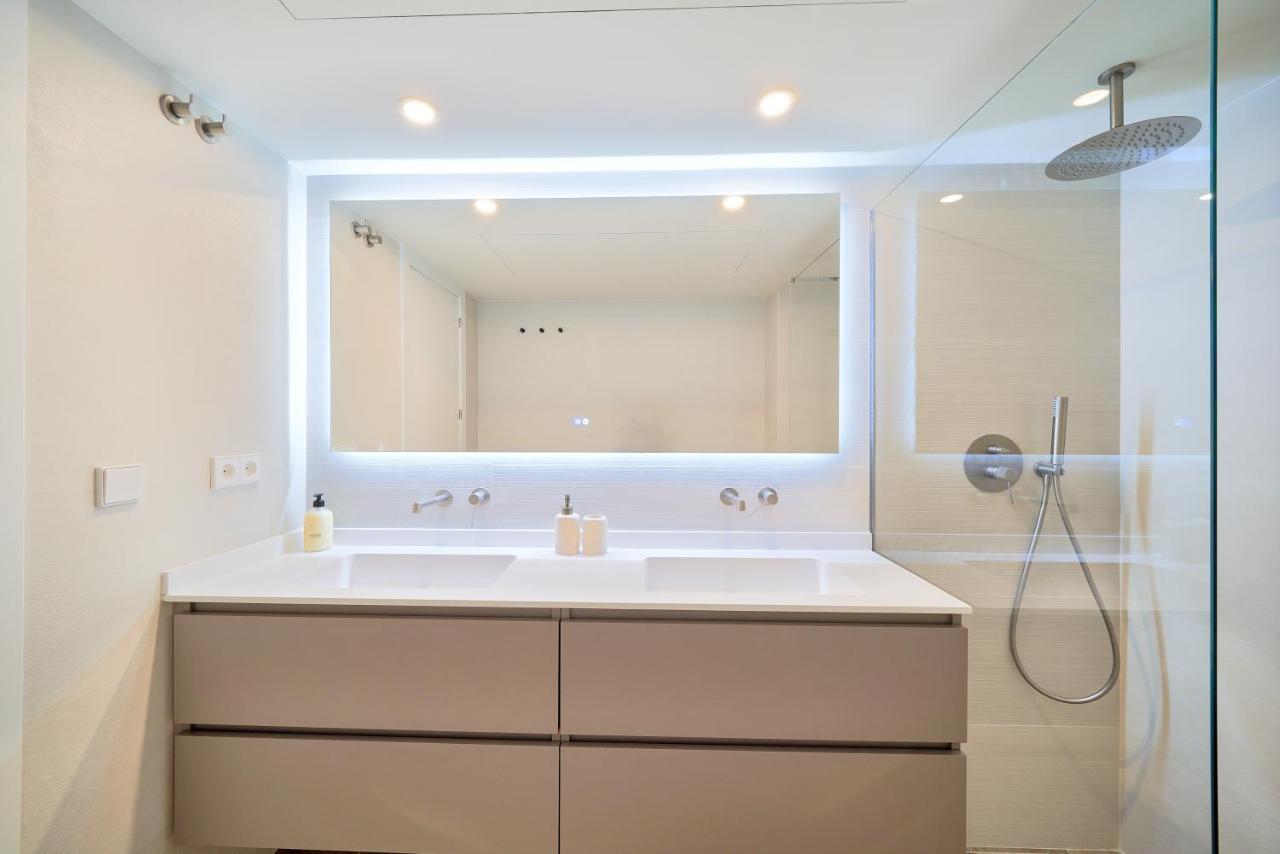 Sea Suite Beachfront Марбелья Екстер'єр фото