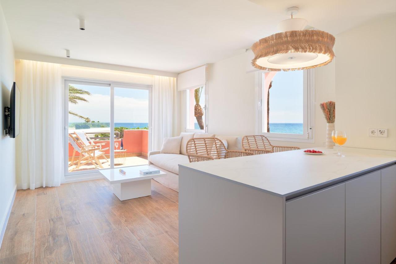 Sea Suite Beachfront Марбелья Екстер'єр фото