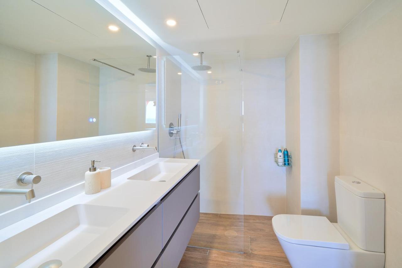 Sea Suite Beachfront Марбелья Екстер'єр фото